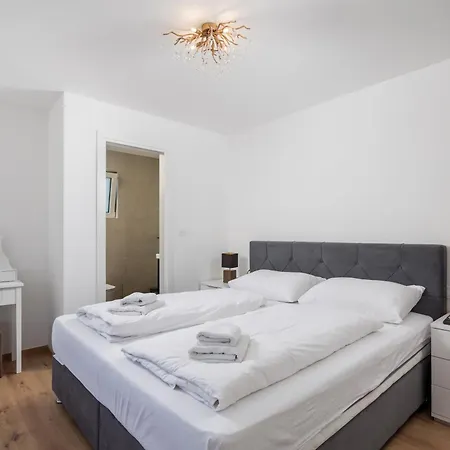Stella & Gloria Apartman
